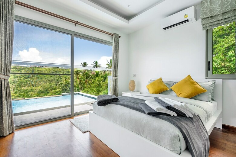 3 Bedroom Sea View Villa Mikia