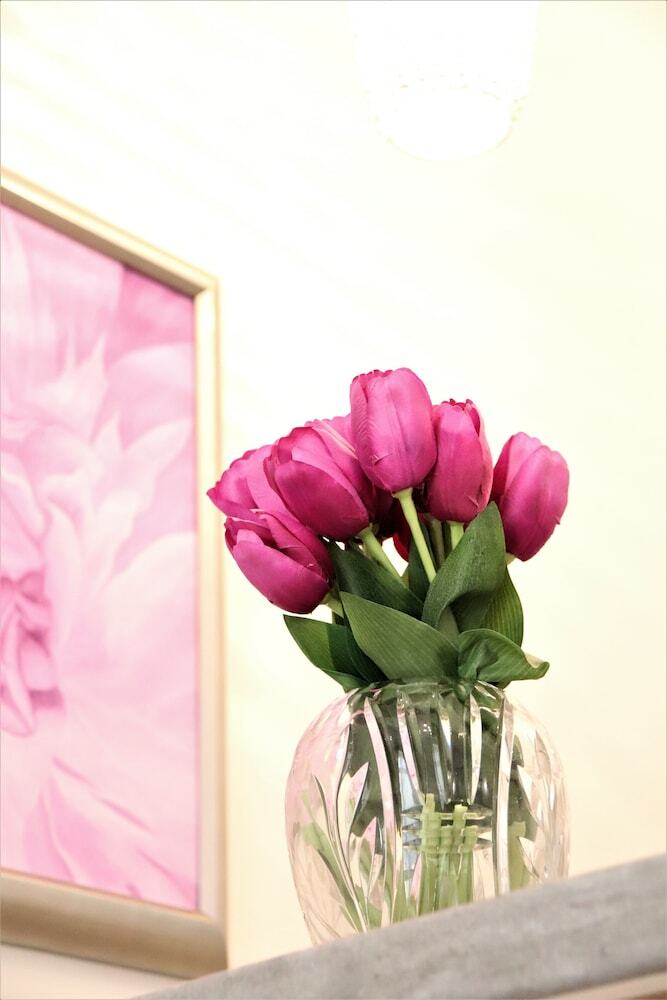 Flowers Apartments