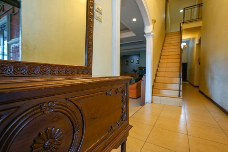 Oyo 1273 Hotel Belvena