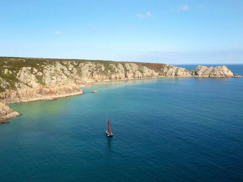 Period Living In Hayle