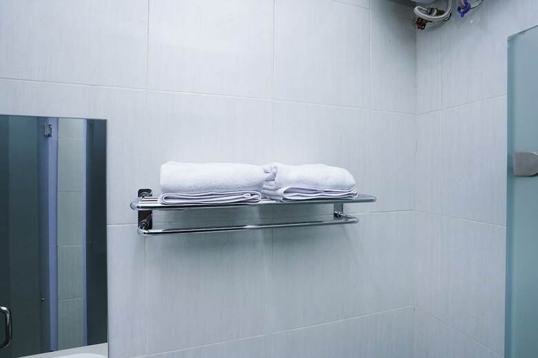 Oyo 1428 Miko Capsule Hotel
