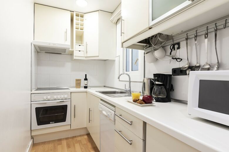 Ab Berlin Les Corts Apartment