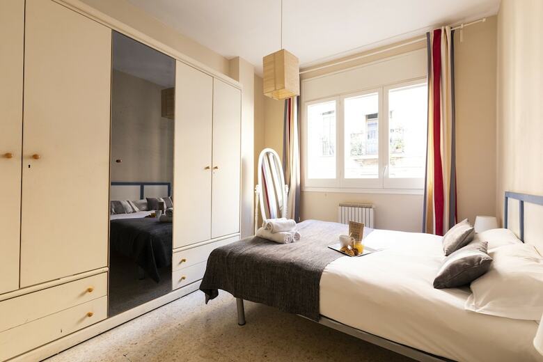 Ab Sagrada Fam�lia Ptge Bocabella Apartment
