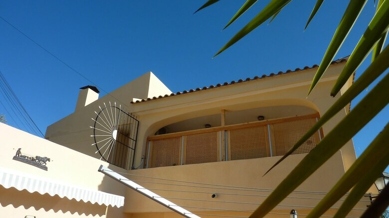 Aparthotel Guesthouse -el Campello-alacant