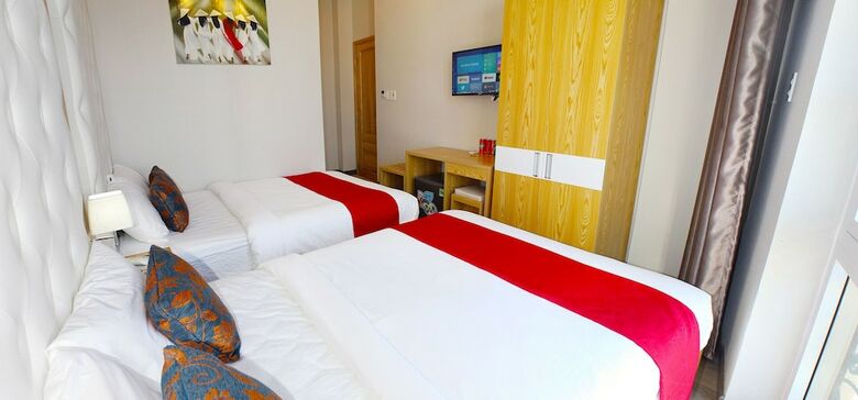 Emerald Ocean Hotel