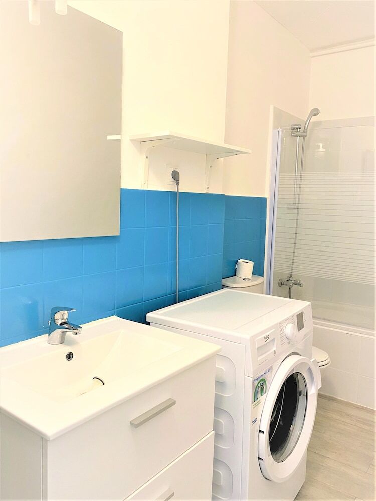 Apartamento Large And Quiet Studio With Balcony