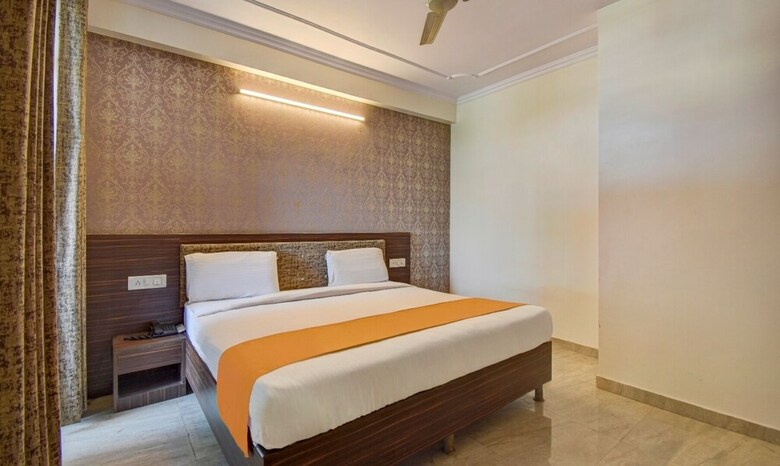 Hotel Radha Nikunj Residency