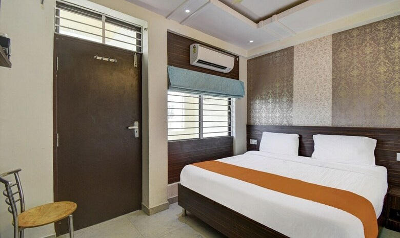 Hotel Radha Nikunj Residency