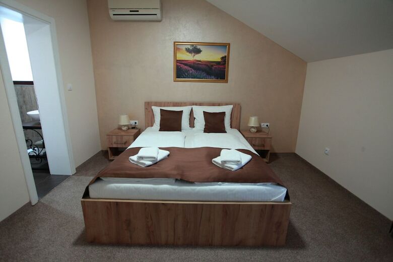 Hotel Provence Rooms