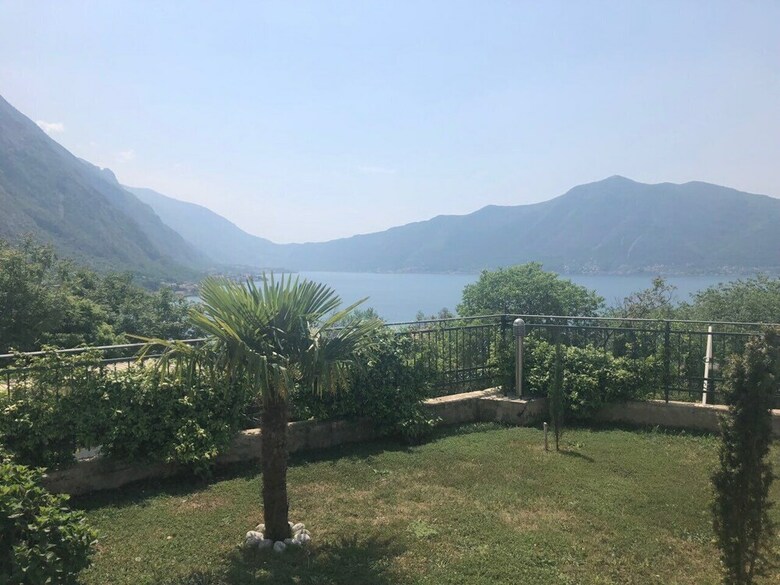Apartamentos Green Village Kotor