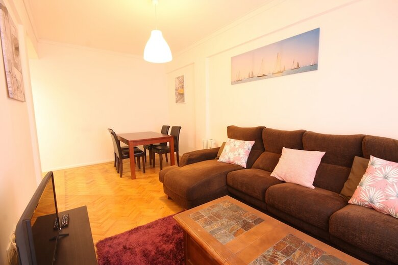 27 92 Campolide Apartment