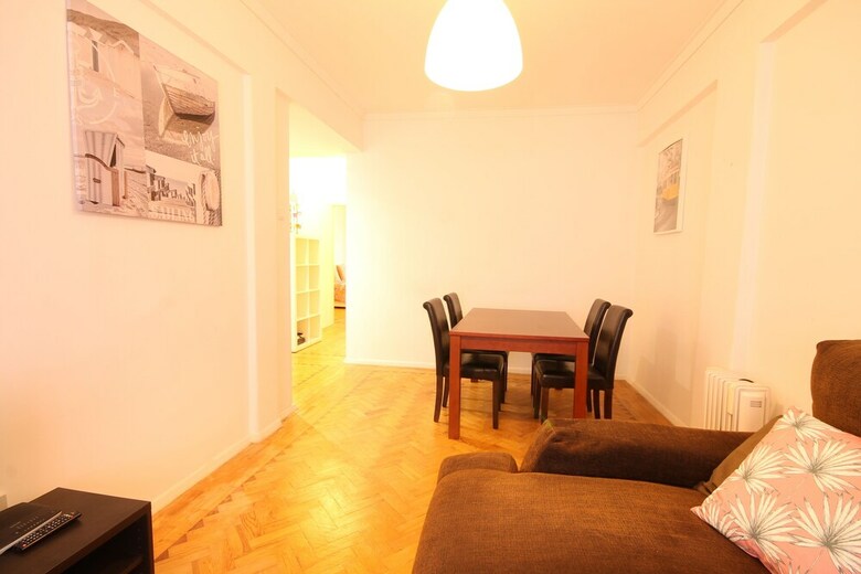 27 92 Campolide Apartment