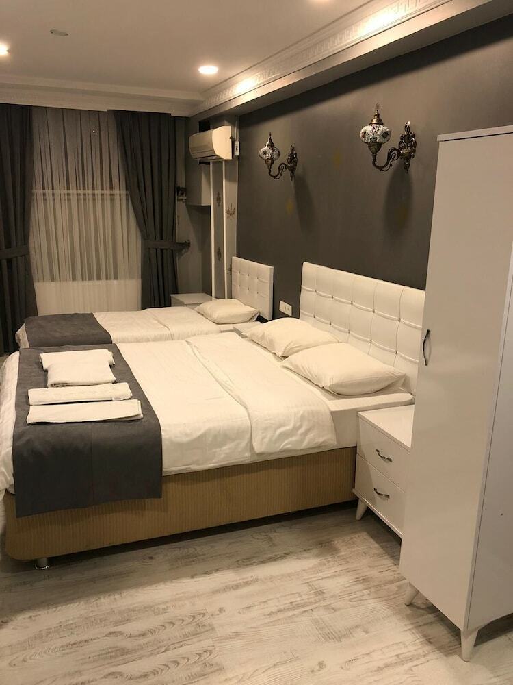 Boutique California Hotel