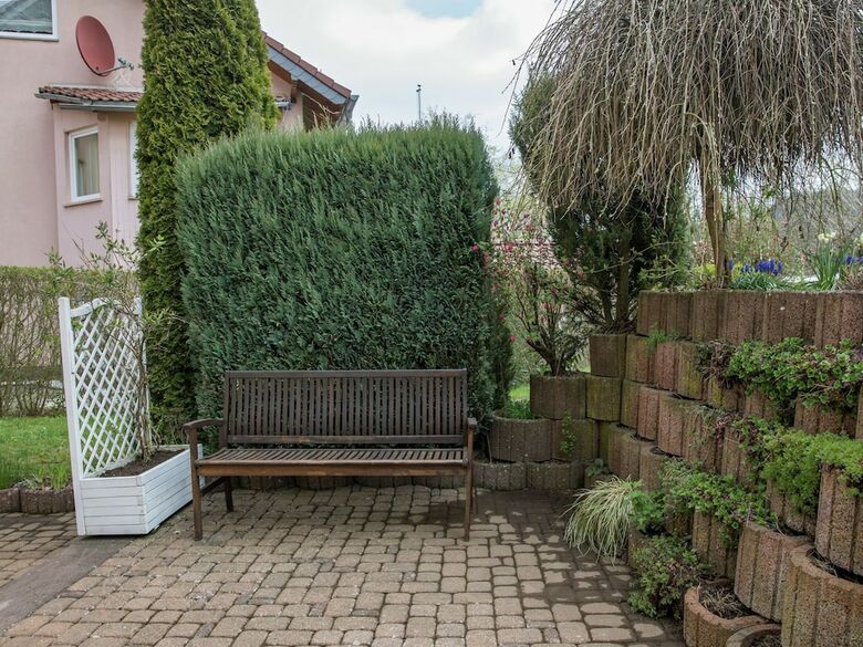 Apartamentos Beautiful Property With Terrace And A Small Garden