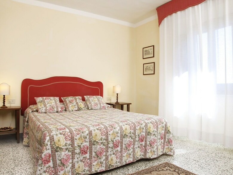 Charming Cottage Situated On An Estate