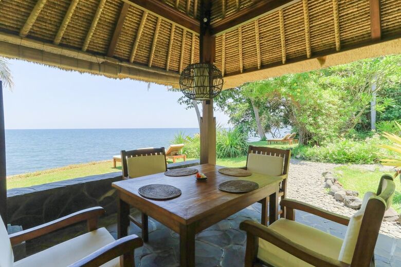Hotel Palm Beach Villas Bali