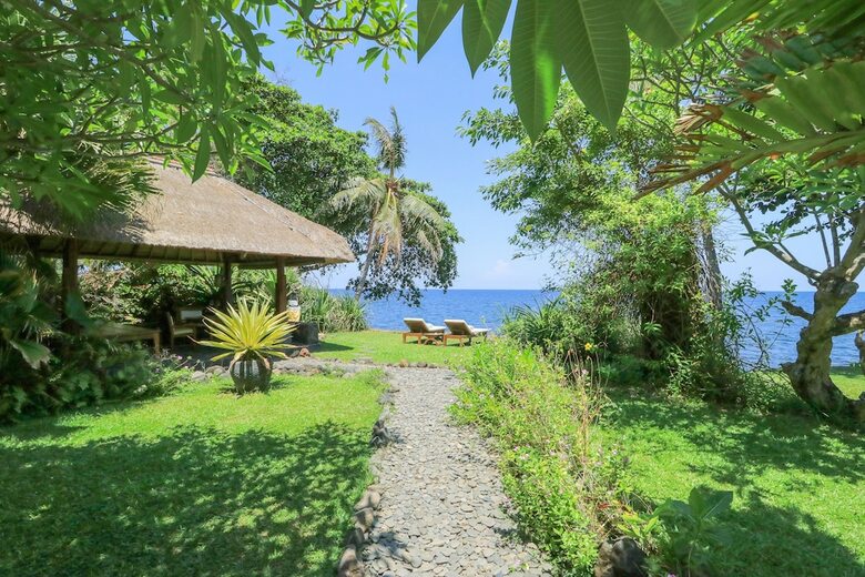 Hotel Palm Beach Villas Bali