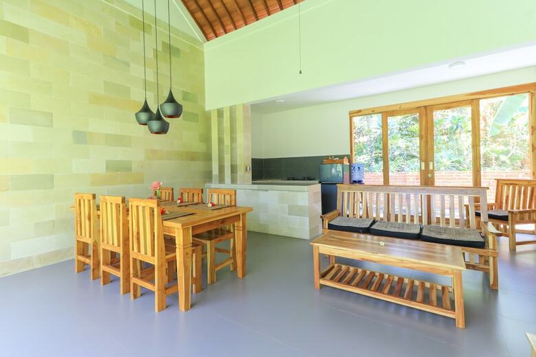 Hotel Palm Beach Villas Bali