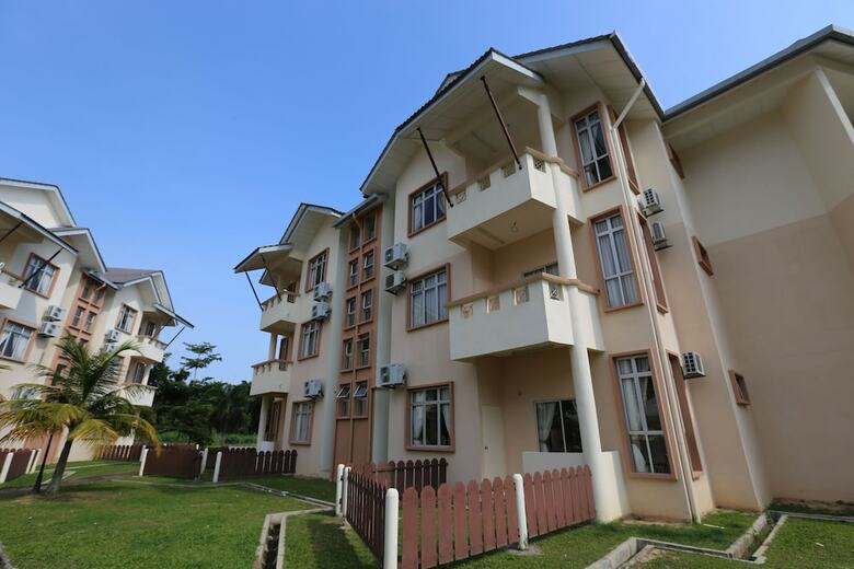 Hotel Seri Bayu Resort