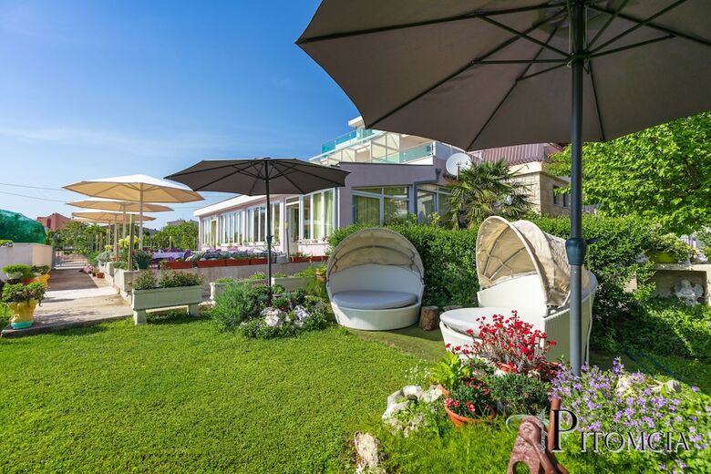 Hotel Villa Pitomcia  - Adults Only