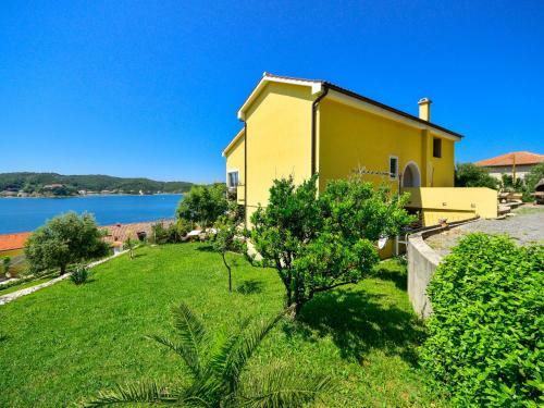 Apartment Supetarska Draga 2