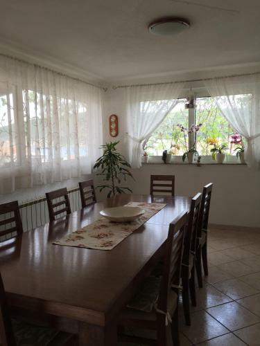 Hostal Guesthouse Tariba