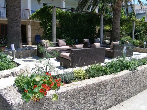 Bed & Breakfast Rooms Makaus