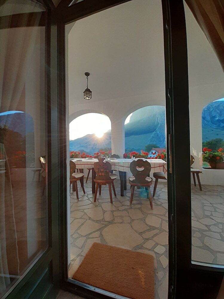 Hotel Casa Kiraly Vendeghaz
