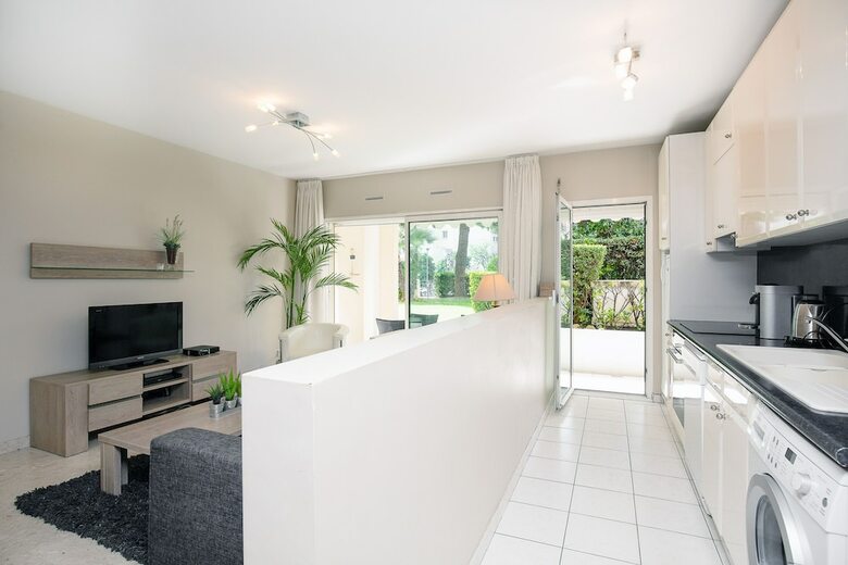 Amazing Apartment In Centre Of Cannes