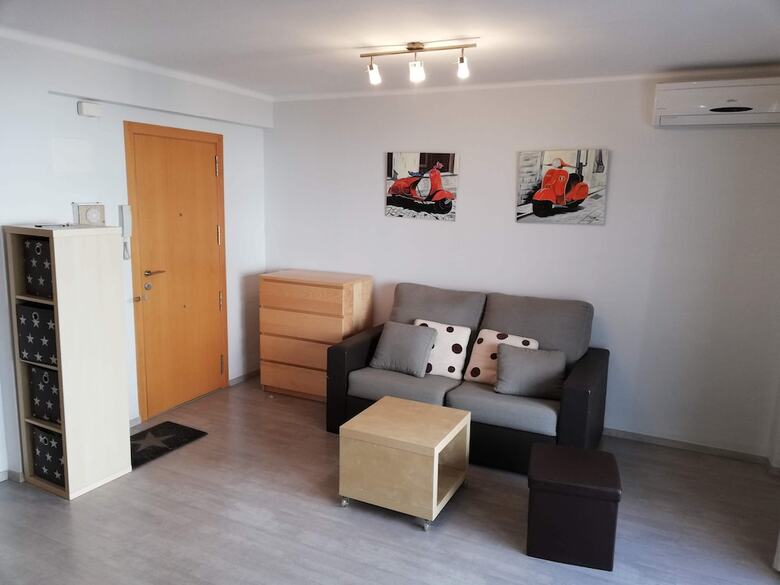Apartamento 1.estudios Solmar Esc. 4 1� Pta 4