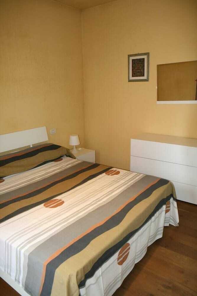 Apartamento Altido Multi-story Home