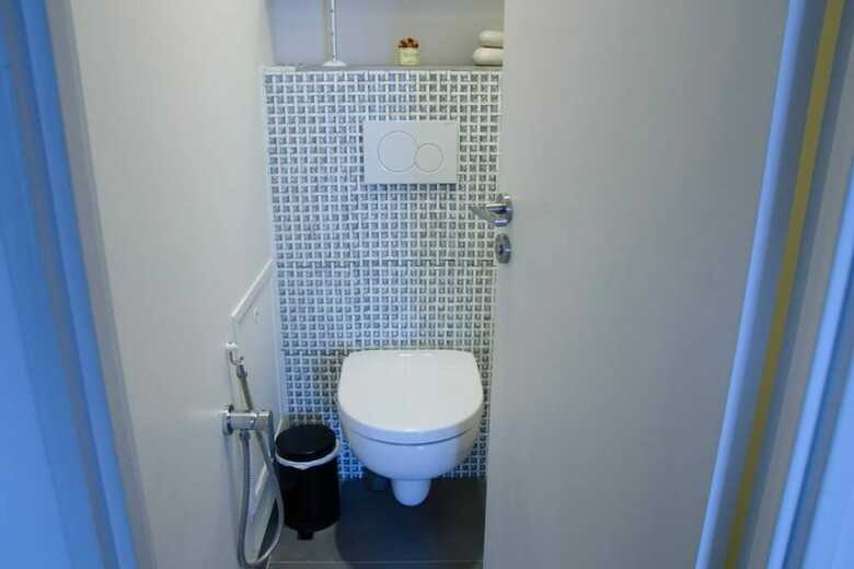 2 Bedroom Apartment With Balcony Near Eiffel Tower And Invalides