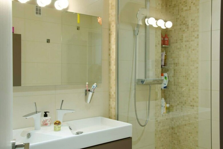 2 Bedroom Apartment With Balcony Near Eiffel Tower And Invalides
