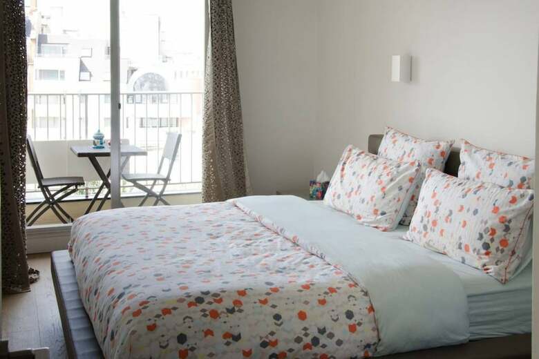 2 Bedroom Apartment With Balcony Near Eiffel Tower And Invalides