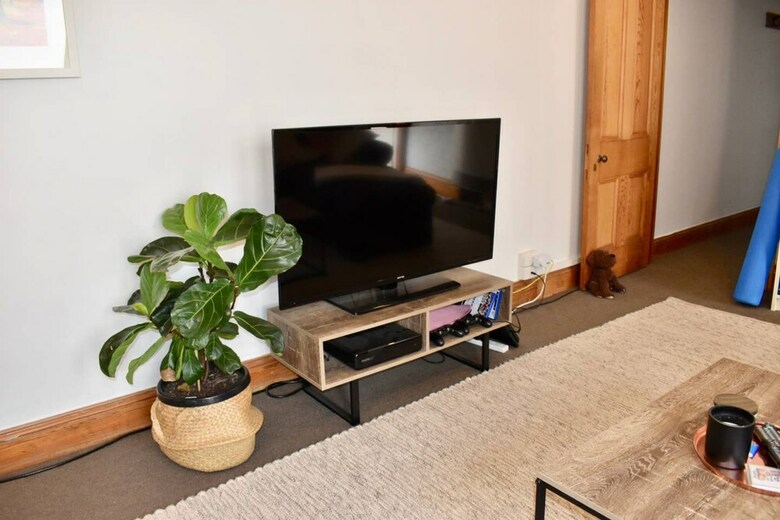 Charming Terrace House On Tree Lined Street