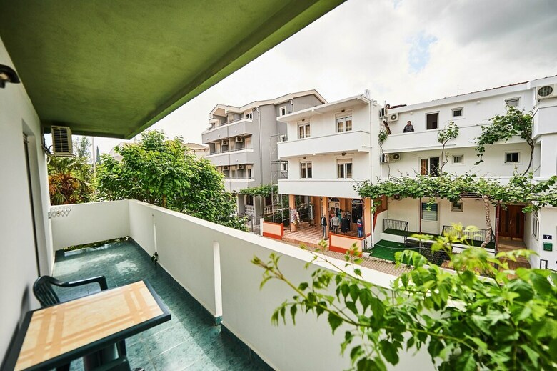 Apartments Mont