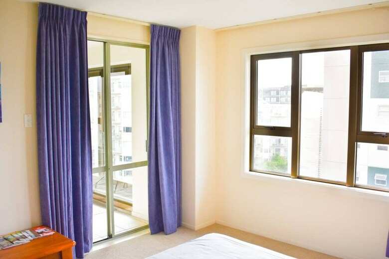 Stunning 2 Bedroom Cbd Apartment