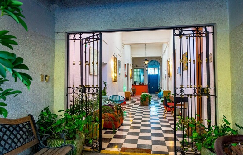 Hostal Blue Pepper Plaza