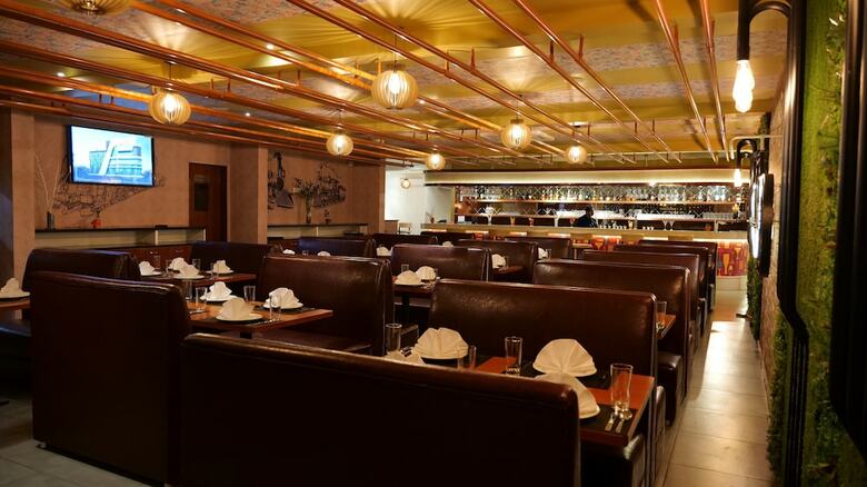 V One Hotel-ambara Elite