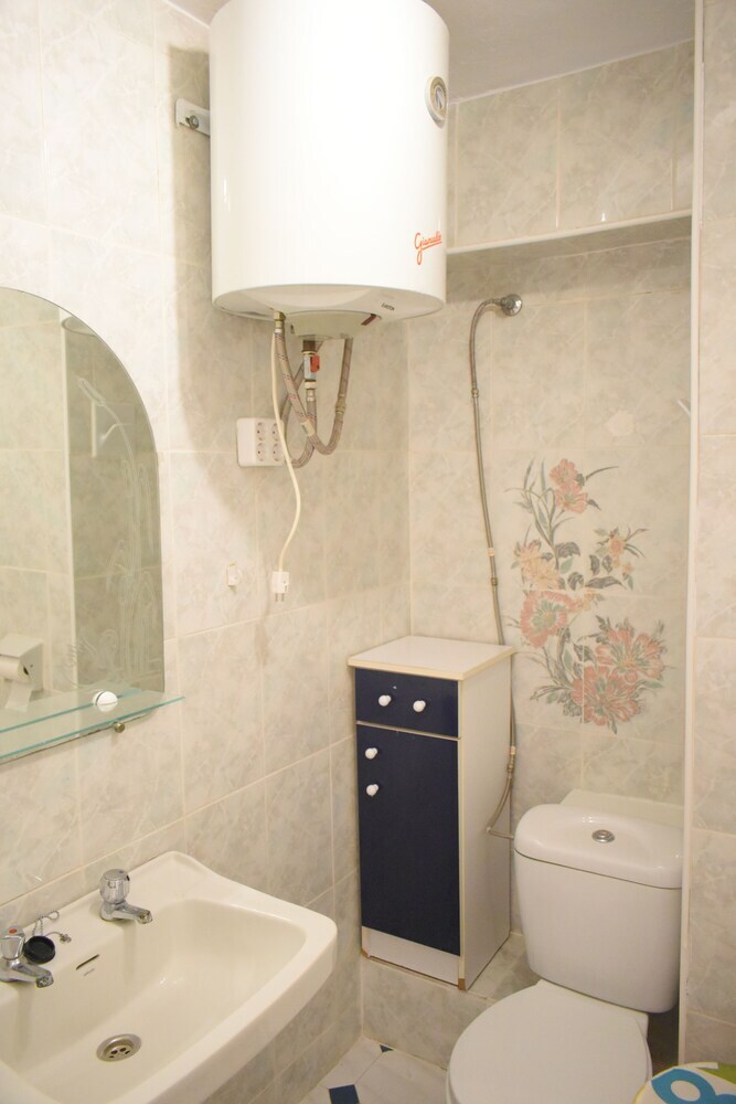 Apartment Low Cost Piscis 11