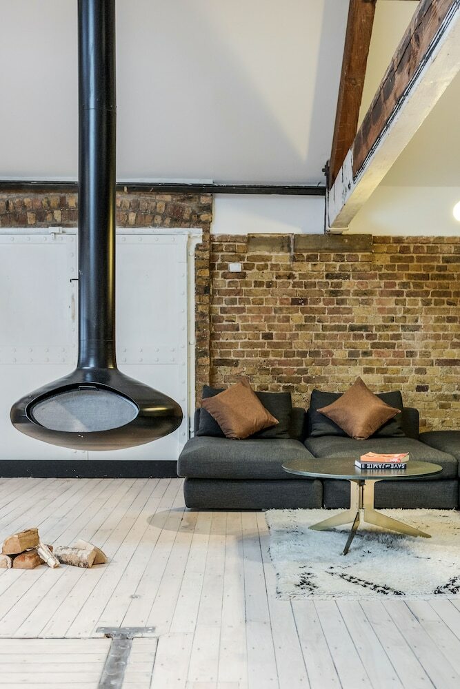 Skyline Water Front Penthouse Apartment