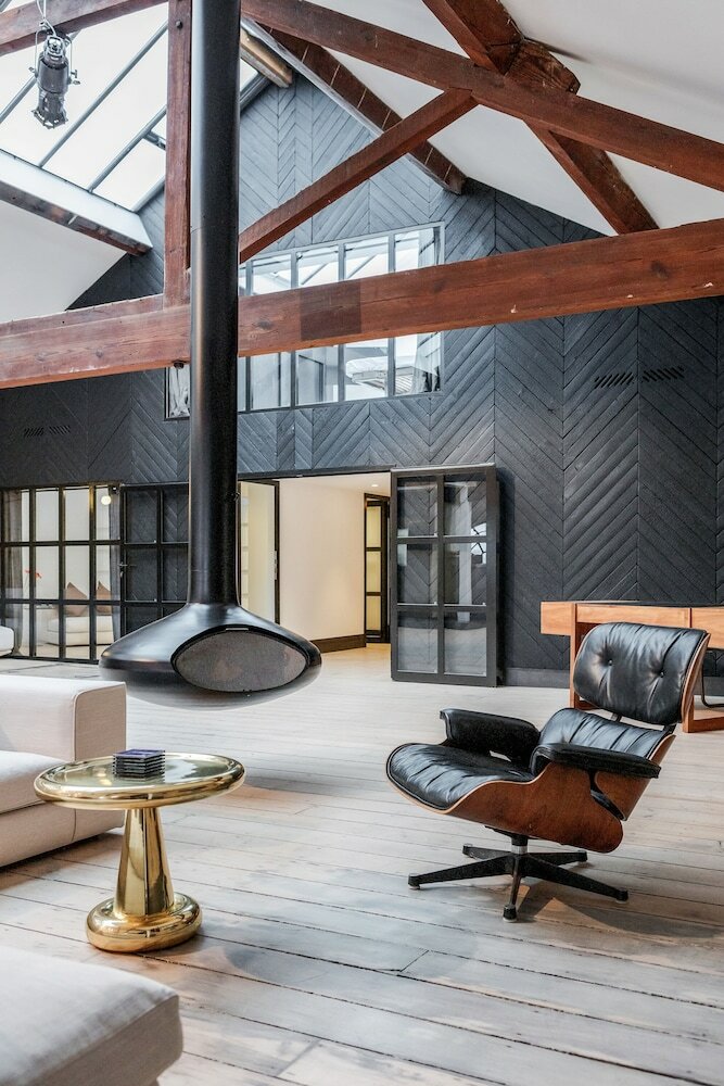 Skyline Water Front Penthouse Apartment