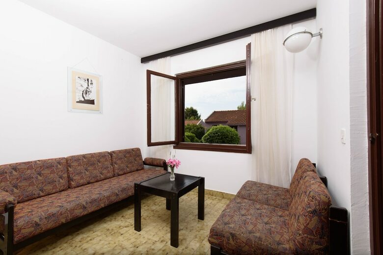 Apartments Medena Budget