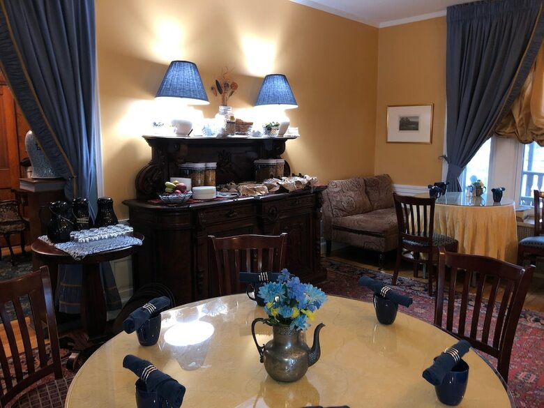 Hotel A Cambridge House Inn