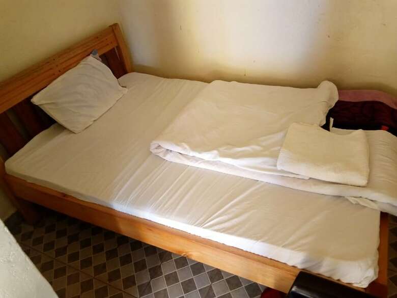 Hotel Silverstone Park Bar & Guest House