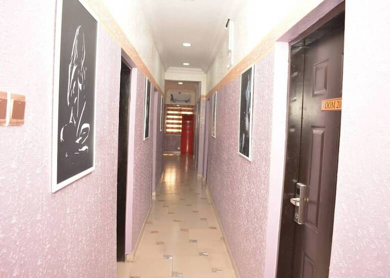Rush By 0degree Hotel & Apartments