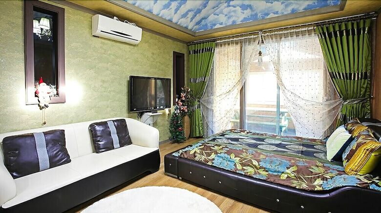 Maple Inn Pension