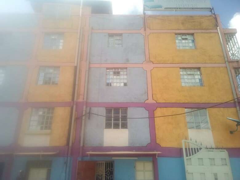 Hotel Famouse Guest House