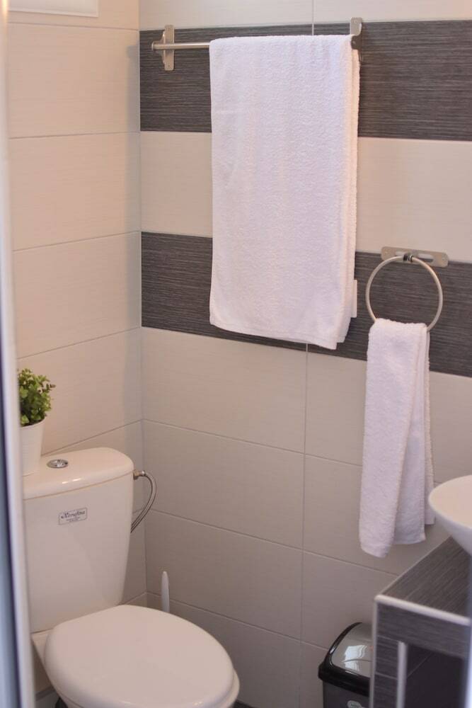 Aparthotel Gatos Village Studios & Apartments