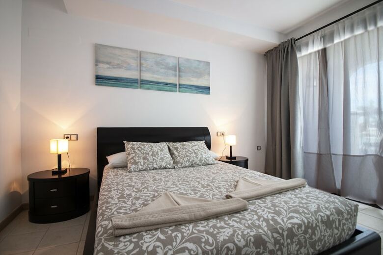 Apartamentos Espacios Blanco Adeje Paradise